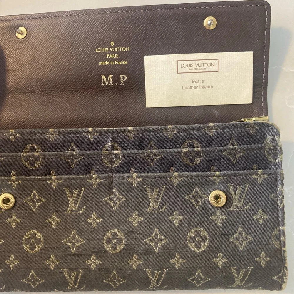 Louis Vuitton Classic Monogram Wallet & Card Holder - Brown - Picture 6 of 8